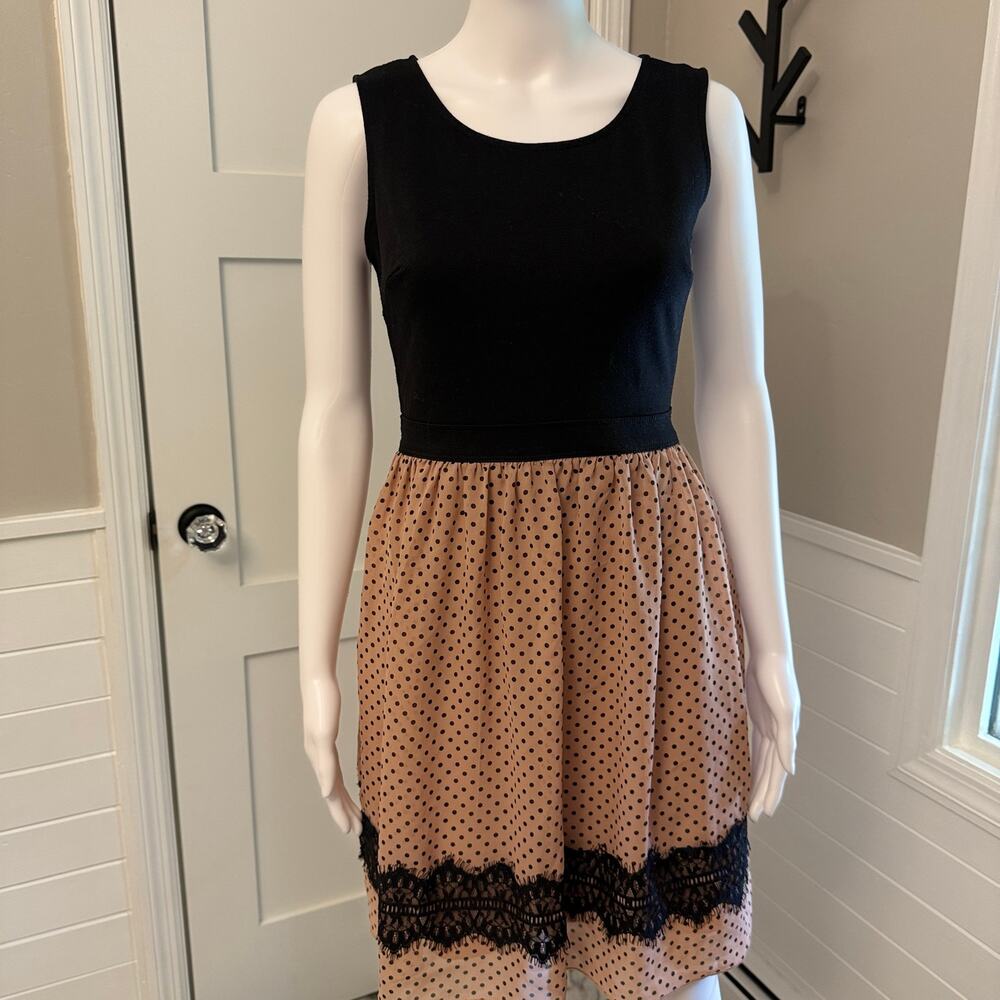 En Focus Studio Sleeveless Party A-line Dress Back Cutout Black Tan Lace Size 6
